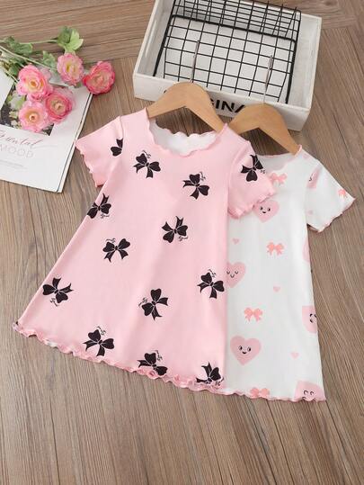 2件套女婴短袖纯色连衣裙组合，可爱卡通爱心蝴蝶图案设计，面料柔软舒适，适合儿童休闲穿着
