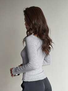 DAZY Comfortable Knit Wavy Hem Fitted Women Loungewear Top - Grey - View 2