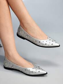 CUCCOO GRLICON Sapatilhas femininas de bico fino com tachas, versáteis e elegantes. - Prata - Ver 4
