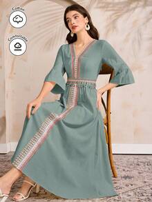 Al Najma Women's V-Neck Geometric Embroidery Decor Elegant Waist Cinched Dress, Suitable For Vacation And Party - Blue - View 3