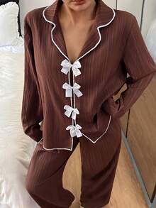 SHEIN 女士翻领撞色滚边蝴蝶结装饰提花长袖睡衣套装 - 咖啡棕 - 查看 6