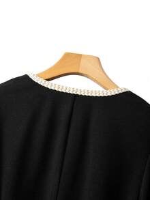 GlowEve CURVE 大码撞色滚边V领长袖纽扣前开襟休闲优雅上衣和中长裙两件套 - 黑色 - 查看 7