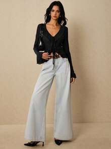 Poéselle Áo kiểu nữ màu trơn, viền bèo nhún, thắt nơ phía trước, tay áo xòe, kiểu dáng thời trang. - màu đen - Xem 2