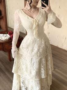 DAZY V领收腰喇叭袖层叠蕾丝下摆公主裙，优雅正式场合之选，春秋季连衣裙 - 杏色 - 查看 4