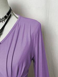 EgrlEra Áo thun nữ cổ chữ V nhún bèo, kiểu dáng thường ngày, đa năng, tay loe, thích hợp cho kỳ nghỉ, du lịch. - Màu tím hoa cà - Xem 4