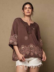 Freevana Blouse décontractée de vacances avec broderie florale pour grandes tailles - Marron - Voir 4