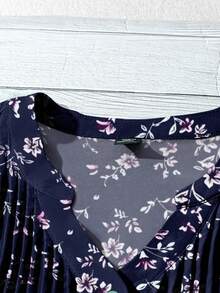 Linhara A Large-Sized Royal Blue Small Flying Sleeve Floral Shirt - Royal Blue - View 4