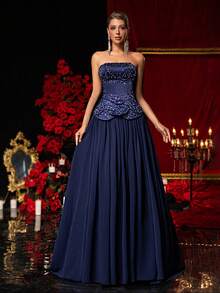 Glamrae 优雅奢华的缎面抹胸连衣裙，饰以水钻，不规则新颖设计的雪纺A字裙摆（附赠可拆卸超长袖披肩），腰部系带可调节，适合约会、婚礼、正式活动、晚宴等场合。 - 藏蓝色 - 查看 7