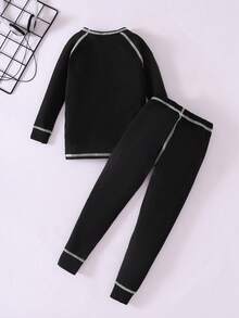 男童黑色极简长袖上衣和长裤打底套装