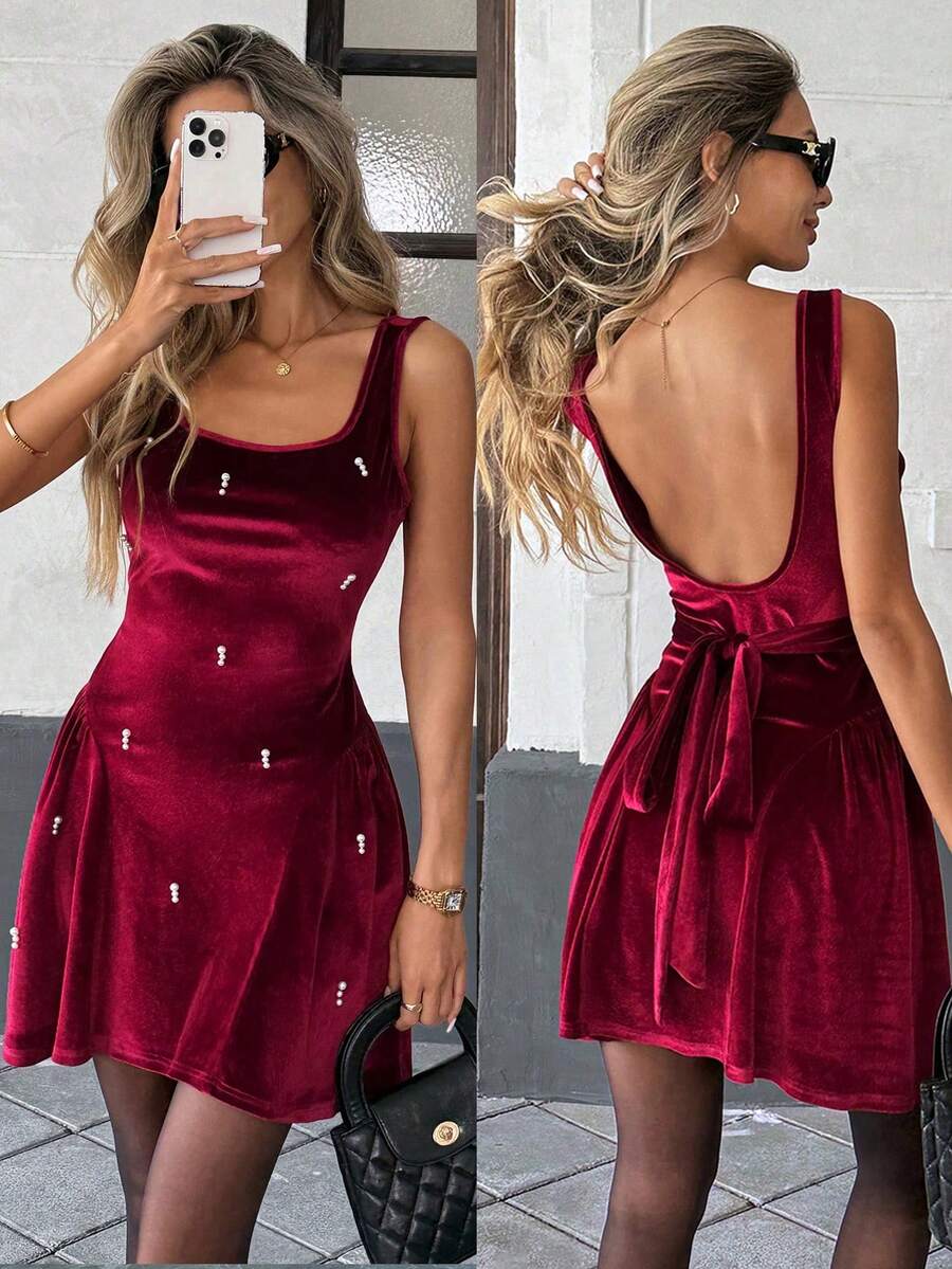 Pariaura Robe mini femme à col en U, décorée de perles, avec taille cintrée, dos nu et nœud papillon - Rouge foncé - Voir 1