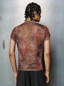 PAVTROS 男士街头风、复古风、INS风时尚数码网眼豹纹亮片紧身高领短袖T恤，豹纹、动物纹图案，吸睛亮丽，完美融合现代与复古风格，休闲日常、街头时尚、户外、主题派对、时尚、节日礼物、男友/老公礼物 - 咖啡棕 - 查看 2