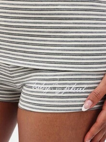 BABYPHAT 饰有品牌标志的细条纹高腰修身短裤，弧形裤脚细节和弹性腰带 - 灰色 - 查看 7