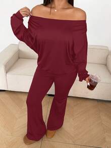 Sunnyshic Bộ 2 món áo hở vai và quần ống loe cỡ lớn cho nữ - Màu Đỏ Sâu - Xem 5