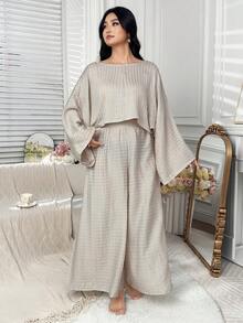 Dazy Plus Bộ đồ ngủ nữ cỡ lớn thiết kế thanh lịch gồm áo không tay rộng rãi và quần dài ống rộng xẻ tà, thích hợp cho mùa xuân/hè. - Màu Khaki - Xem 6