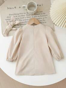 SHEIN Baby Girl Elegant Cute Bow Patchwork Plaid Short Sleeve Dress Elegant And Adorable Short-Sleeved Dresses For Baby Girls, Featuring 3D Bow Detailing And Plaid Trim; Cute And Casual Khaki Dresses; Blue And White Plaid Dresses With 3D Bow Detailing; Puff Sleeve Dresses; Suitable For Both Indoor And Outdoor Wear. - Multicolor - View 3