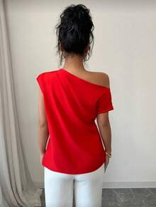 Selianne Áo kiểu satin xếp ly lệch vai thanh lịch, lãng mạn dành cho nữ - Đỏ - Xem 2
