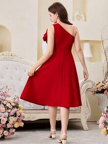 SHEIN Pitira Đầm dạ hội màu đỏ thanh lịch, dáng ôm, bất đối xứng vai, họa tiết hoa 3D tối giản dành cho nữ tuổi teen, thích hợp cho các dịp trang trọng, tiệc tùng, sinh nhật, mặc hàng ngày, lễ hội, họp mặt gia đình và các sự kiện đặc biệt, mặc cùng chị em gái, kiểu dáng dễ thương, thanh lịch, cổ điển, phù hợp cho mùa tựu trường, các bữa tiệc sang trọng, hẹn hò, đi làm, thích hợp cho đám cưới, tiệc sinh nhật, dạ hội, váy phù dâu, váy dạ hội trang trọng, lễ tốt nghiệp, tiệc gala. - Đỏ - Xem 2