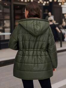 SHEIN LUNE Manteau d'hiver en polaire à capuche avec cordon de serrage à la taille et poches, grande taille. Manteau d'hiver pour femmes, idéal pour Noël. Manteau long pour femmes. Manteau femme vert olive. Vêtement d'extérieur femme chaud et coupe-vent, confortable et polyvalent.