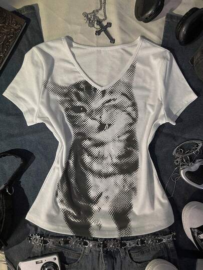 Glimmora Women's Cat Print V-Neck Short Sleeve Casual Fashionable T-Shirt