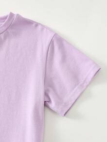 Set de 2 piezas de camiseta de manga corta con cuello redondo holgada y estampado de letras, y shorts holgados para niña joven en color morado - Púrpura malva - Ver 5