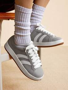 CUCCOO EASI Women's Solid Color Lace-Up Front Casual Sports Shoes For And New Year Holiday Vibe Fall And Winter Tainers