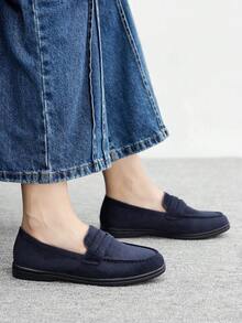 CUCCOO BIZCHIC Sepatu Flat Kasual Wanita Warna Polos, Modis, Nyaman, dan Serbaguna, Cocok untuk Berjalan, Bepergian, dan Liburan - Navy Blue - View 4