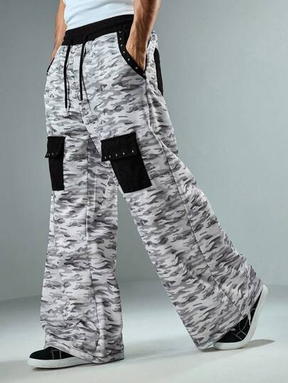 Pantaloni casual da uomo in stile mimetico con patchwork, adatti per l'autunno/inverno