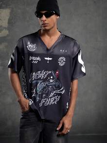 SHEIN How to Train Your Dragon 1件男士休闲时尚街头运动卡通数字字母印花V领宽松T恤，情侣款 - 黑色 - 查看 6