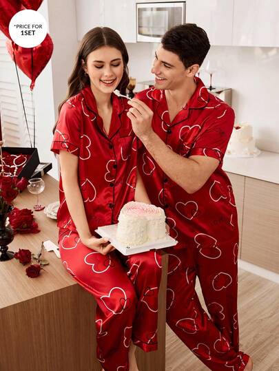 Manfinity Conjunto de pijama de manga corta para hombre con estampado de corazones de seda sintética