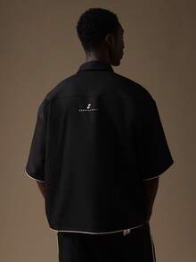 SUMWON Relaxed Fit Short Sleeve Button Down Shirt With Minimal Logo Print Casual Weekend Plain - Black - View 2