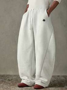 SWAVVY Quần nỉ thể thao nam cỡ tiêu chuẩn, màu xám nhạt, họa tiết thêu chắp vá, mùa xuân/thu - Màu Xám nhạt - Xem 1