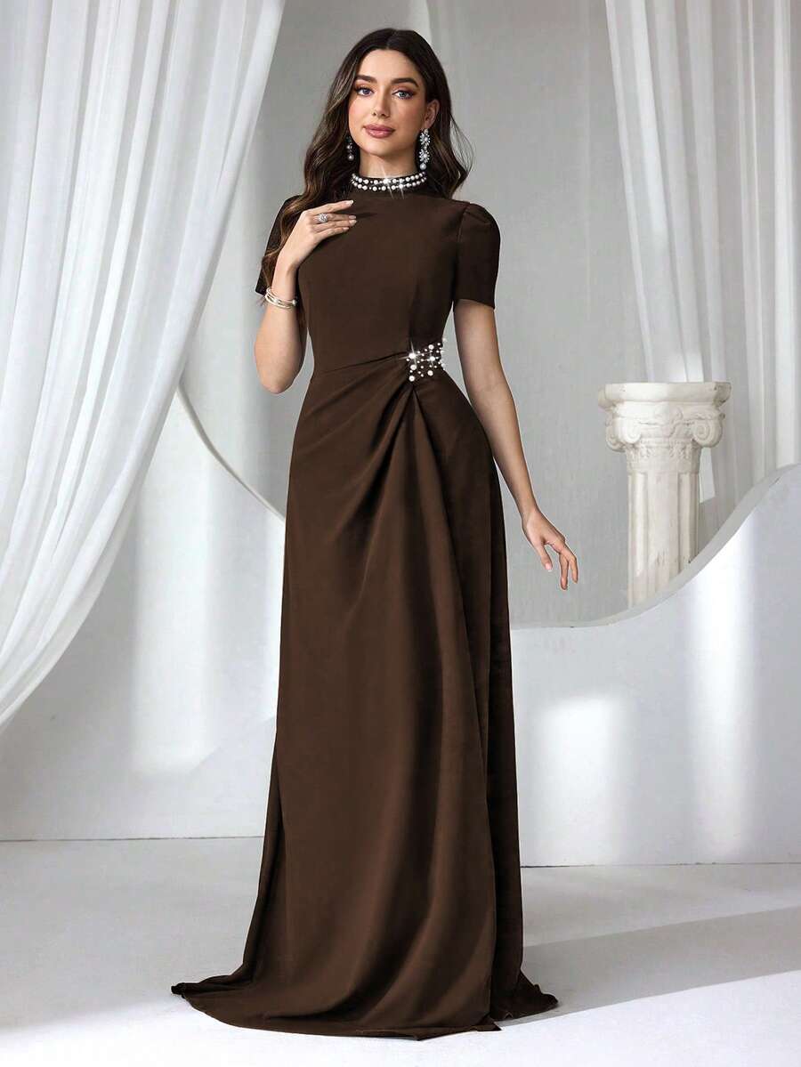 Coutiva Đầm dạ hội nữ cổ đứng tay ngắn, eo trang trí cúc (đính kèm họa tiết) - Rỉ Nâu - Xem 1