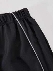 SHEIN 欧美风女童夏季黑色运动套装，撞色滚边插肩袖字母T恤和休闲裤，两件套，适合10-16岁青少年，街头风，宽松版型，返校季热销童装。 - 黑色 - 查看 4