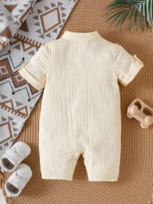 SHEIN 1件男婴白色短袖按扣连体衣，柔软舒适休闲连体裤，适合居家、户外、旅行、春夏穿着 - 白色 - 查看 2
