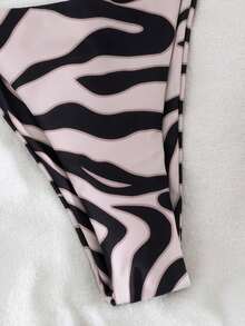 Bonvoyette Women's Spring/Summer Beach Music Festival Zebra Pattern Metal Jewelry Thong Bikini Set, Elegant And Sexy - Multicolor - View 4
