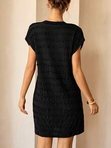 Lymera 女士 V 领蕾丝提花黑色短款连衣裙，时尚百搭，春夏新品 - 黑色 - 查看 2