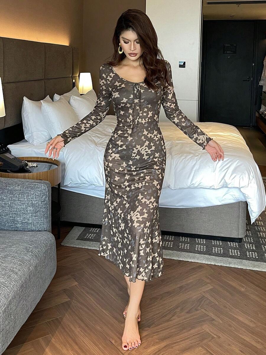 DAZY Silhouette Print Cinched Waist Long Women's Nightgown - Brown - View 1