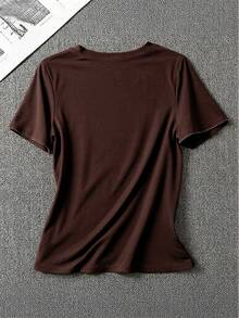 SHEIN Clasi Áo thun nữ cỡ lớn, kiểu dáng thường ngày Trung Quốc, thích hợp mặc đi nghỉ mát, dịp lễ Thánh Patrick, Lễ Phục Sinh, Lễ Tình Nhân, Giáng Sinh, Lễ Tạ Ơn. Chất liệu mềm mại, rộng rãi, thoải mái, đa năng, tôn dáng, thích hợp cho mùa xuân/hè, ngày Quốc khánh. - màu nâu - Xem 2