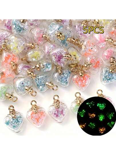 12 st, slumpmässigt färgade hjärtformade lysande glashängen, lysande gör-det-själv-smyckestillbehör, söta halsbandstillverkningstillbehör, inget mosaikglasmaterial, flera färger, spruckna akryldistanspärlor, färgat bläcktryckt keramiskt mönster raka hål runda pärlor gör-det-själv-armband halsband smyckeshänge