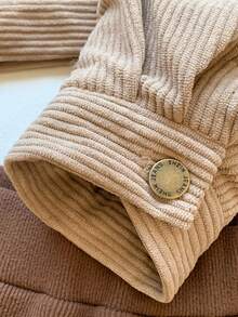 SHEIN EZwear 女士卡其色抓绒卡车司机夹克，前口袋加厚翻盖细节，保暖内衬落肩泰迪绒内衬冬季柔软灯芯绒短款夹克 - 卡其色 - 查看 6
