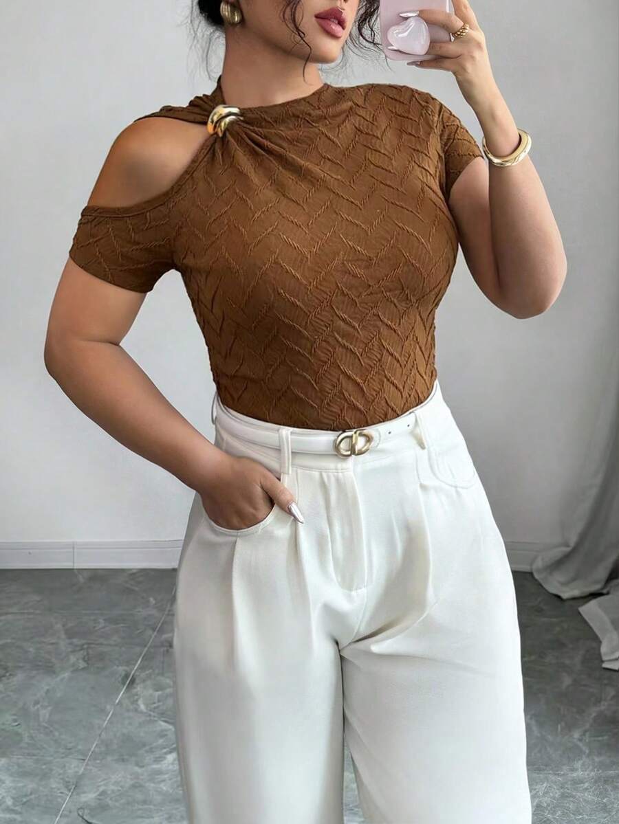 Gloray Plus Size Women Metal Decor Asymmetric Collar Short Sleeve Fashionable T-Shirt - Brown - View 1