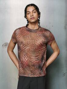 PAVTROS 男士街头风、复古风、INS风时尚数码网眼豹纹亮片紧身高领短袖T恤，豹纹、动物纹图案，吸睛亮丽，完美融合现代与复古风格，休闲日常、街头时尚、户外、主题派对、时尚、节日礼物、男友/老公礼物 - 咖啡棕 - 查看 3