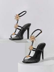 SHUZIA Sandalias de tacón alto con correa de tobillo de color negro, decoradas con adornos dorados, puntera abierta en forma de almendra, elegantes para primavera y verano, ideales para vacaciones - Negro - Ver 7