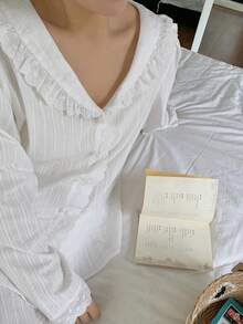 Dazy Plus 2pcs Elegant Contrast Lace Loose Fit Peter Pan Collar Textured Fabric Sleepwear Set - White - View 2