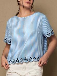 SHEIN VCAY 大码女式条纹圆领短袖休闲宽松衬衫 - 藍色 - 查看 2