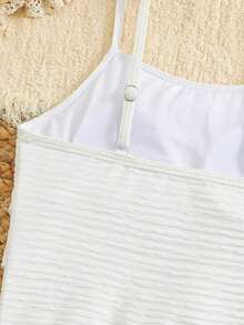 SHEIN Đồ bơi hai mảnh màu trắng dành cho bé gái, chất liệu vải đặc biệt, có viền bèo nhún, thích hợp cho kỳ nghỉ, du lịch, nghỉ mát. Đồ bơi hai mảnh cho bé gái tuổi teen, bộ đồ bơi hai mảnh mùa hè, đồ bơi cho thanh thiếu niên, bikini trắng kiểu dây mảnh không có nơ, đồ bơi hai mảnh cho kỳ nghỉ hè của bé gái. - trắng - Xem 4