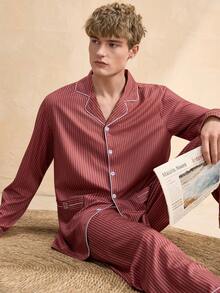 SHEIN 男士条纹翻领长袖单排扣上衣和裤子睡衣套装 - 彩色 - 查看 6