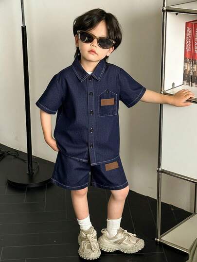 SHEIN Streecool Kids 2pcs Young Boy Gradient Denim Washed Short Sleeve Top And Gradient Shorts Set, Suitable For Daily Wear, School, Holiday, Travel, Relax, Sunbathing, Summer