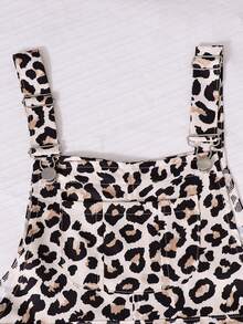 SHEIN 2pcs/Set Casual Versatile Leopard Print Bib Pants & Long White T-Shirt Set For Tween GirlsWith Pocket On Chest And Two Pockets On Pants, Suitable For Autumn/Winter Outings, Travel, Shopping, Walking - Multicolor - View 4