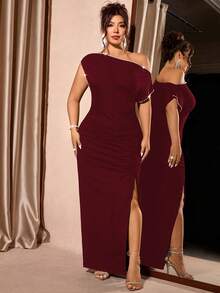 Cravure Plus Size Women's Solid Color Elegant Asymmetric Neck Bodycon Dress With High Slit - Burgundy - View 7